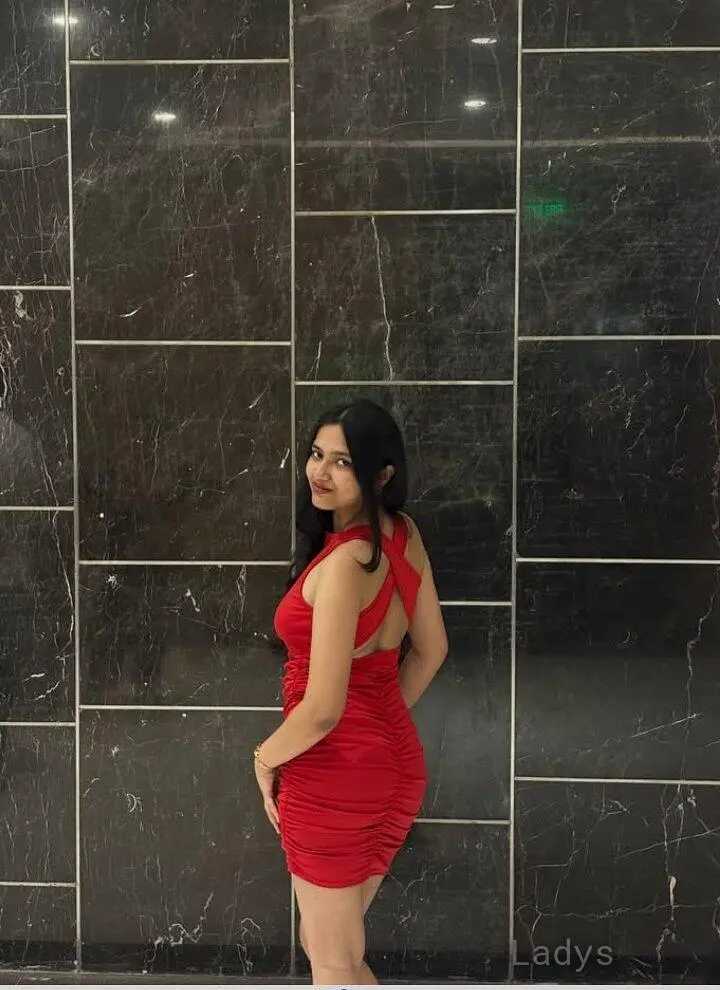 Nisha (23) – Call Girl & Independent Escort Service in Berlin - Gallery Photo 3