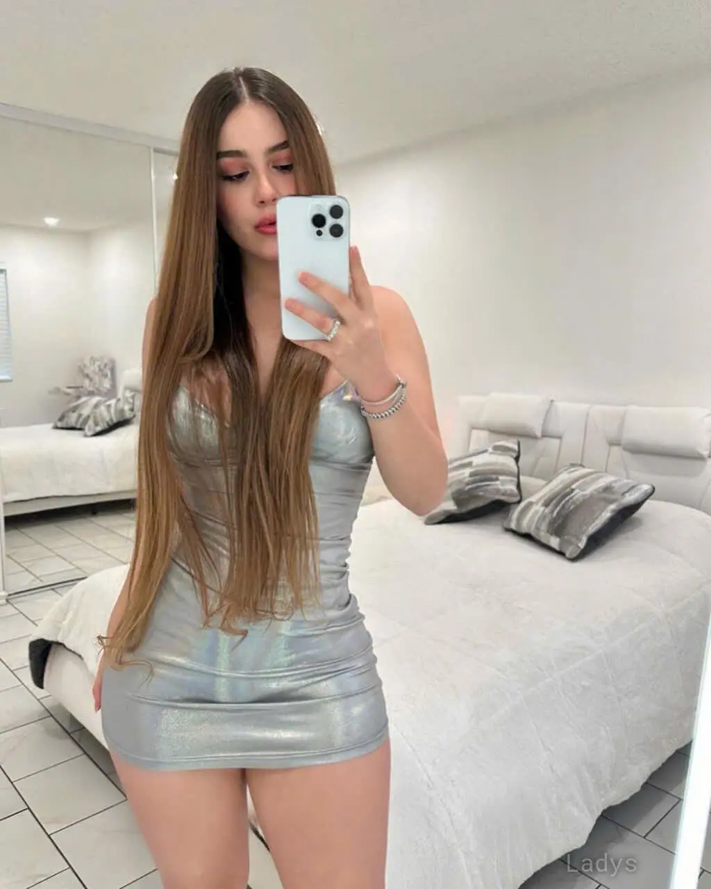 Sonya (24) – Call Girl & Independent Escort Service in Berlin - Gallery Photo 3