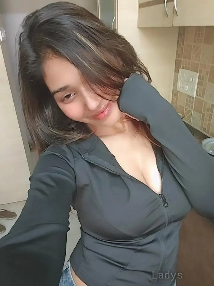 Anushka (22) – Call Girl & Independent Escort Service in Bhavnagar - Gallery Photo 2