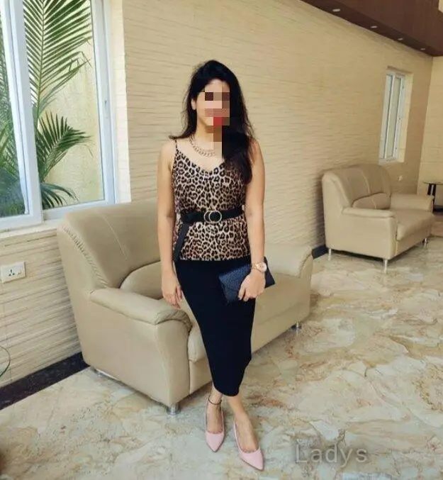 Sakshi (26) – Call Girl & Independent Escort Service in Bhavnagar - Gallery Photo 2