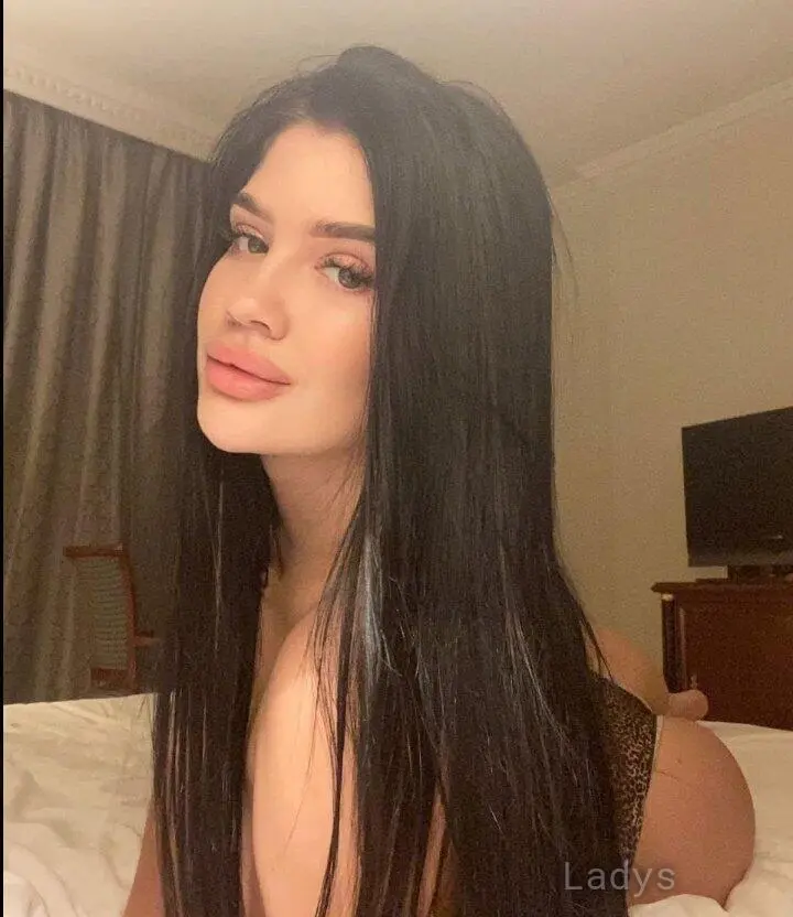 Jenny (22) – Call Girl & Independent Escort Service in Bhopal - Gallery Photo 2