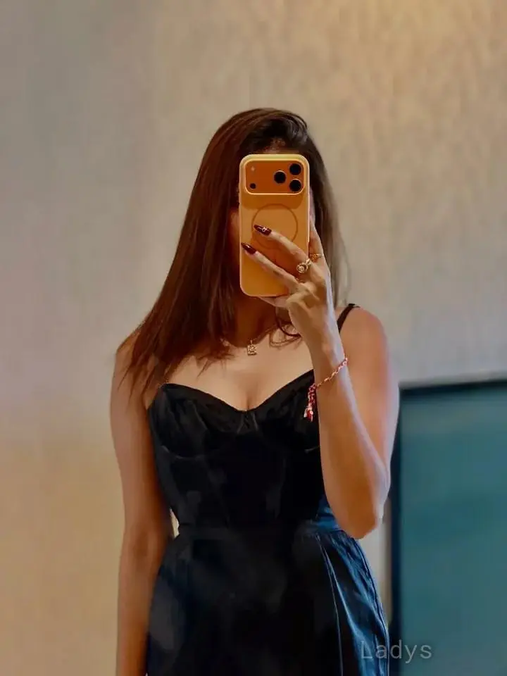 Priyanka (22) – Call Girl & Independent Escort Service in Bhubaneshwar - Gallery Photo 3