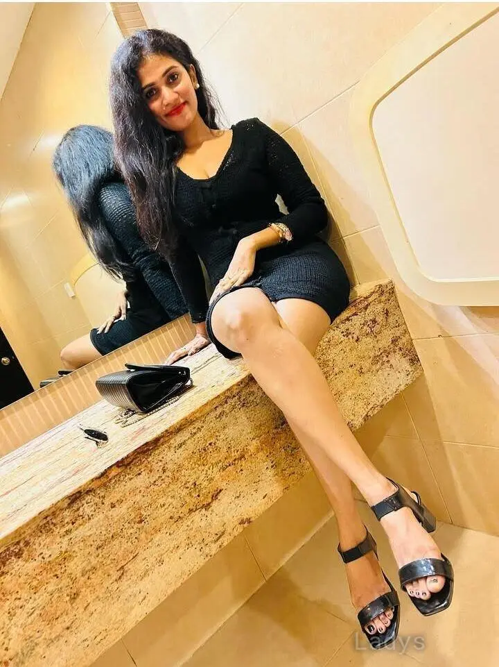 Priyanka (21) – Call Girl & Independent Escort Service in Bhubaneshwar - Gallery Photo 3