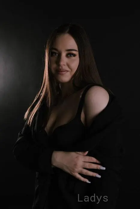Larisa (24) – Call Girl & Independent Escort Service in Biella - Gallery Photo 4