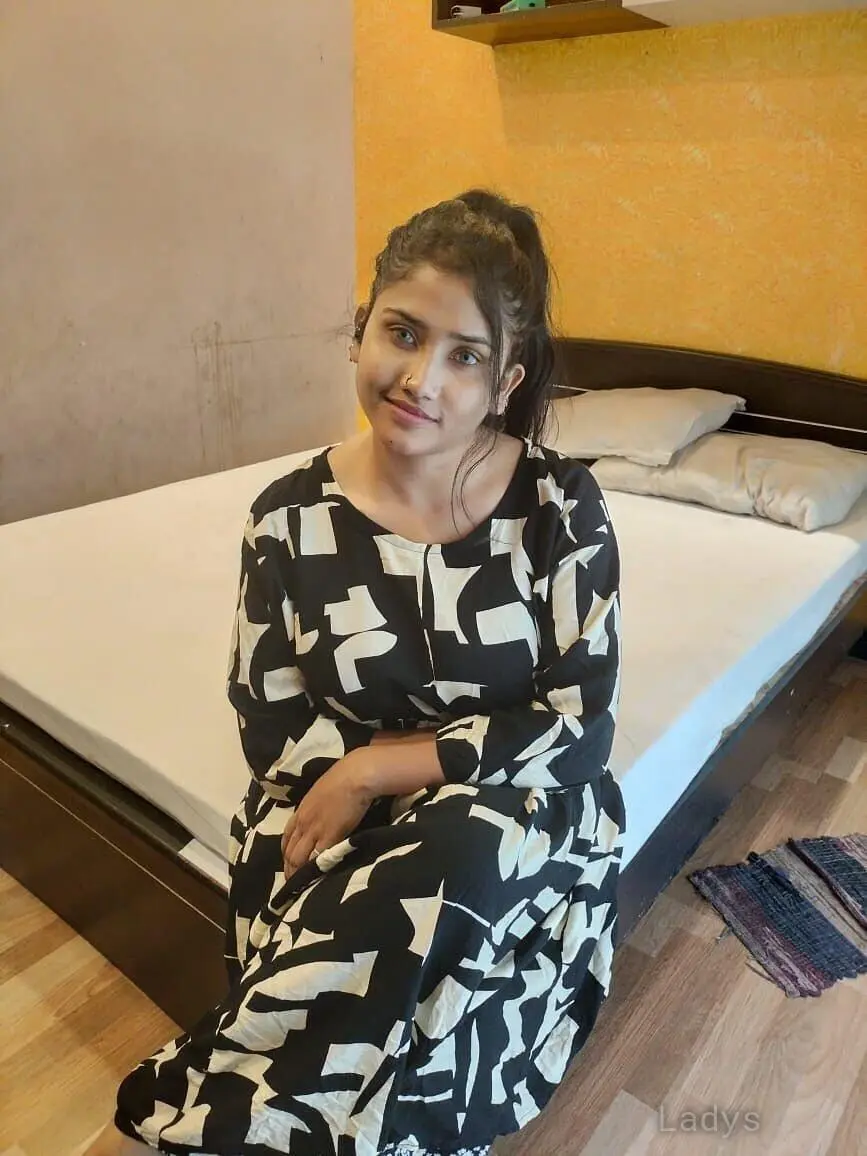 Madhu (21) – Call Girl & Independent Escort Service in Bikaner - Gallery Photo 3