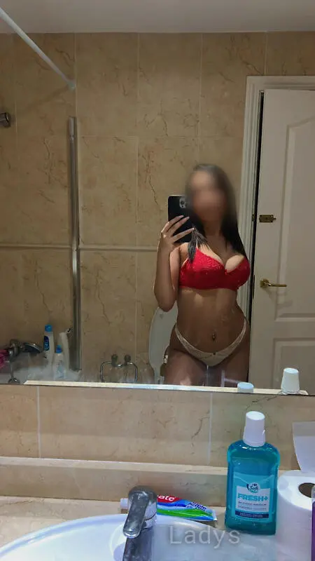 Francine (24) – Call Girl & Independent Escort Service in Bilbao - Gallery Photo 5