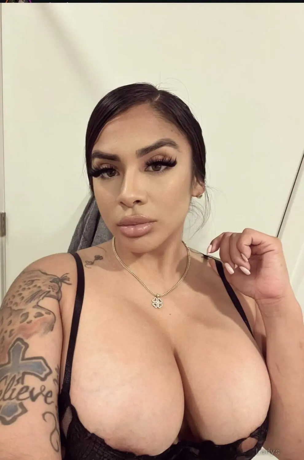 Mia (30) – Call Girl & Independent Escort Service in Binghamton - Gallery Photo 7