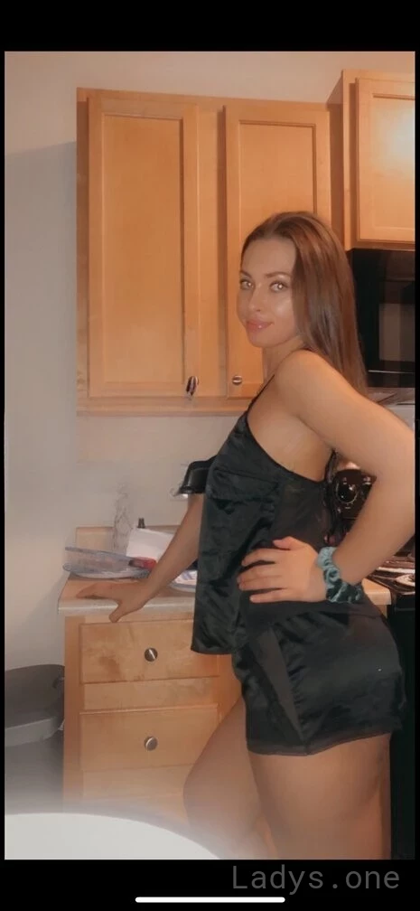 Alexis (28) – Call Girl & Independent Escort Service in Bismarck - Gallery Photo 2