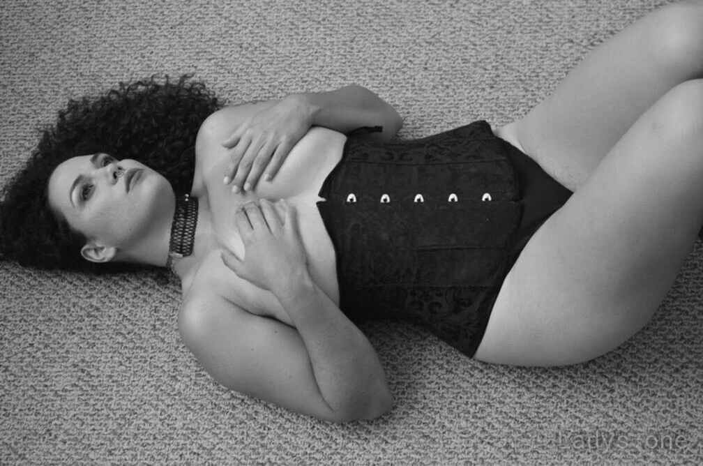 Amalia (28) – Call Girl & Independent Escort Service in Boca Raton - Gallery Photo 5