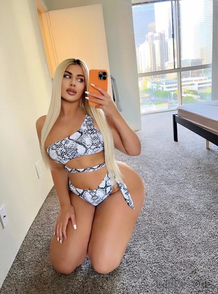 Amber Rose (25) – Call Girl & Independent Escort Service in Boca Raton - Gallery Photo 3