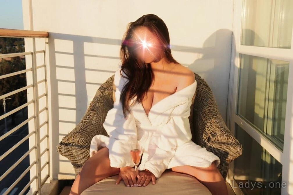 Alina Jayde (24) – Call Girl & Independent Escort Service in Boca Raton - Gallery Photo 4