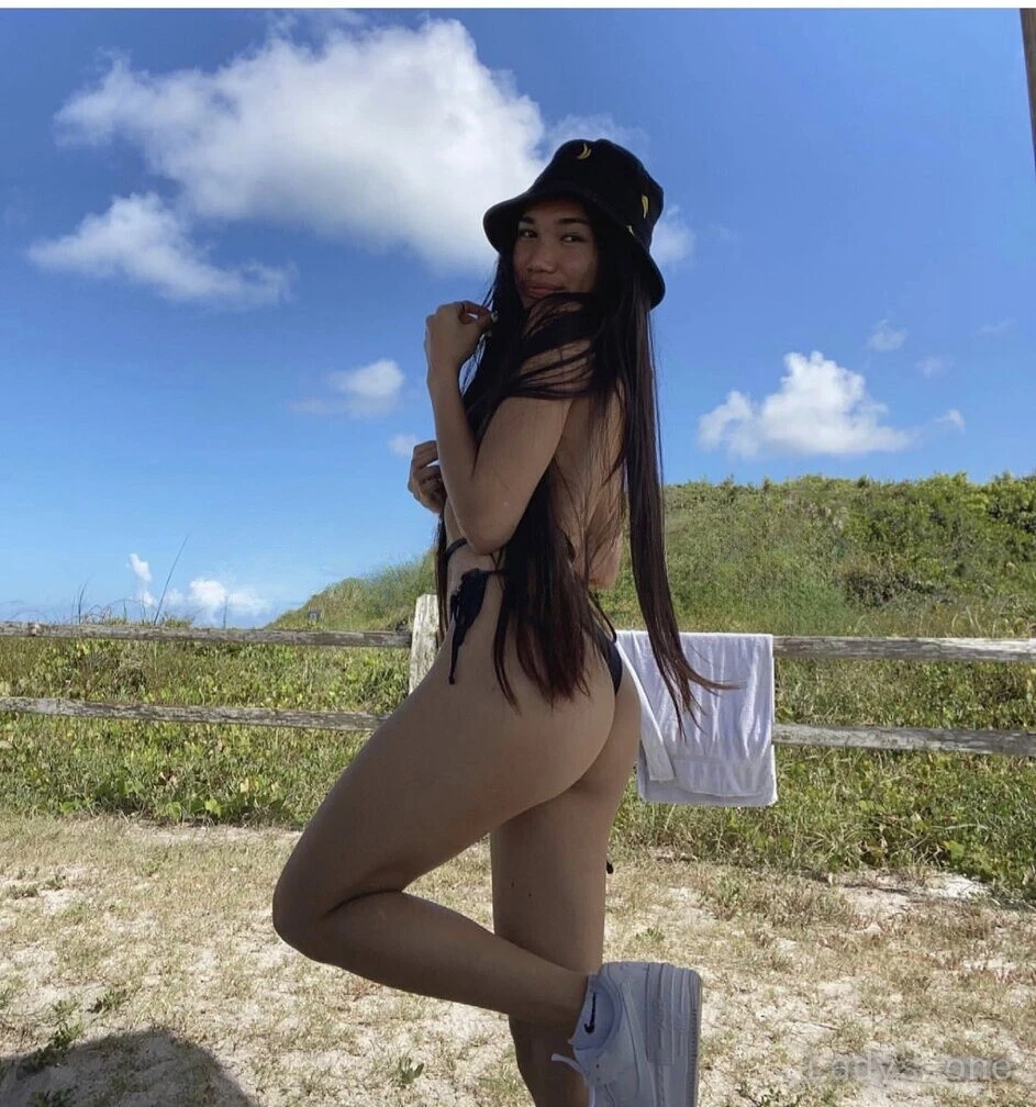 Erica Woburn (21) – Call Girl & Independent Escort Service in Boca Raton - Gallery Photo 4