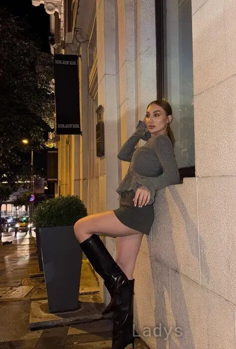 Anabel (25) – Call Girl & Independent Escort Service in Bodrum - Gallery Photo 3