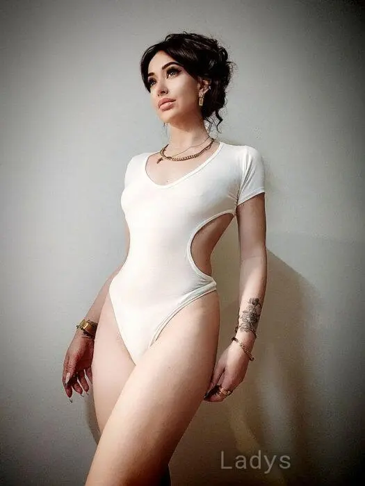 Mila (22) – Call Girl & Independent Escort Service in Bodrum - Gallery Photo 3