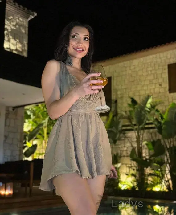 Aycan (23) – Call Girl & Independent Escort Service in Bodrum - Gallery Photo 2
