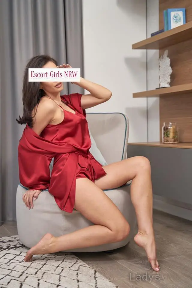 Jessie (24) – Call Girl & Independent Escort Service in Bonn - Gallery Photo 8