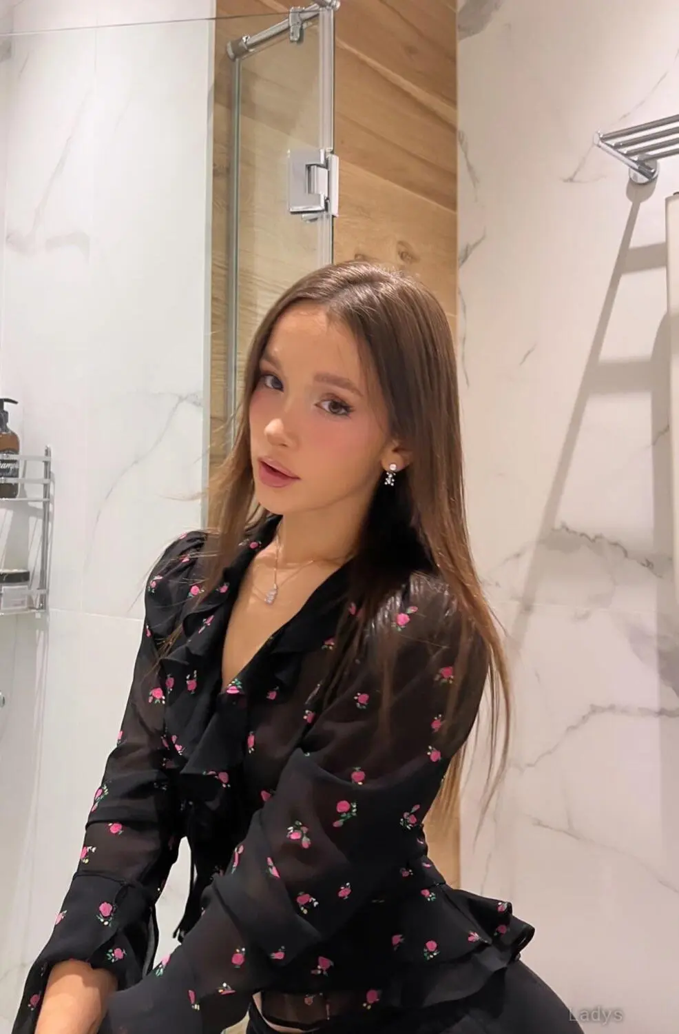 Elisa (25) – Call Girl & Independent Escort Service in Bonn - Gallery Photo 3