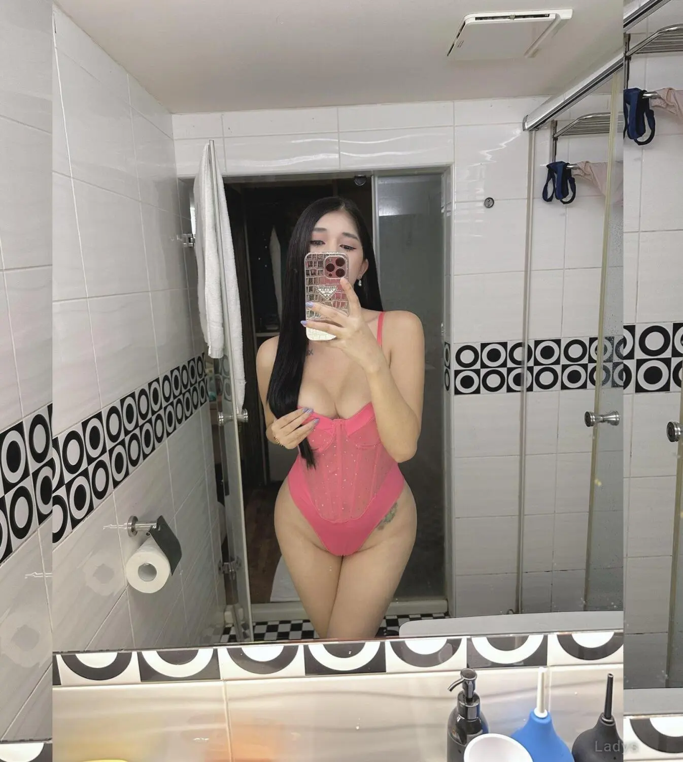 Vika (24) – Call Girl & Independent Escort Service in Boracay - Gallery Photo 2