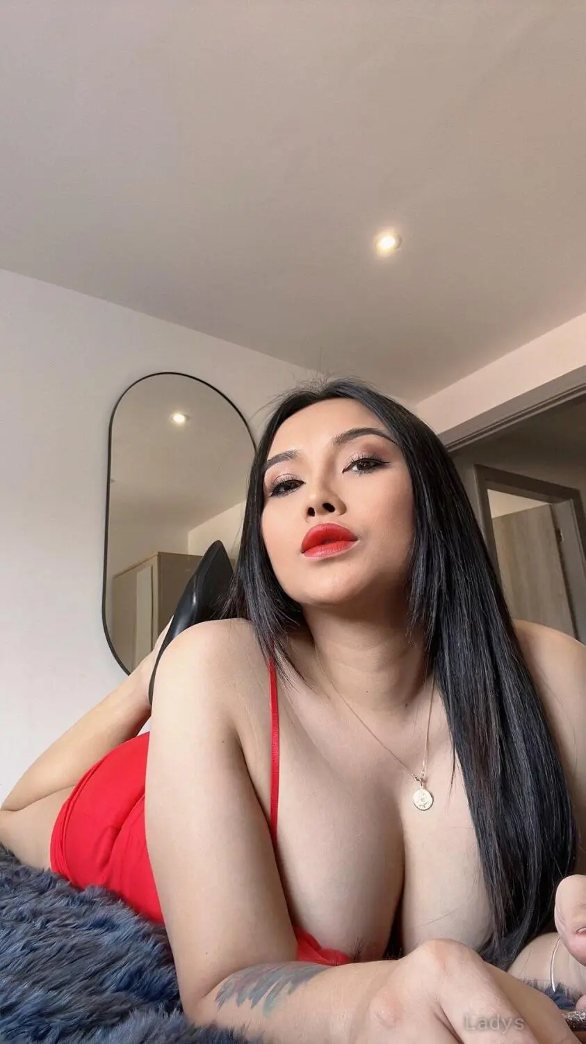 Peachy (23) – Call Girl & Independent Escort Service in Bracknell - Gallery Photo 2