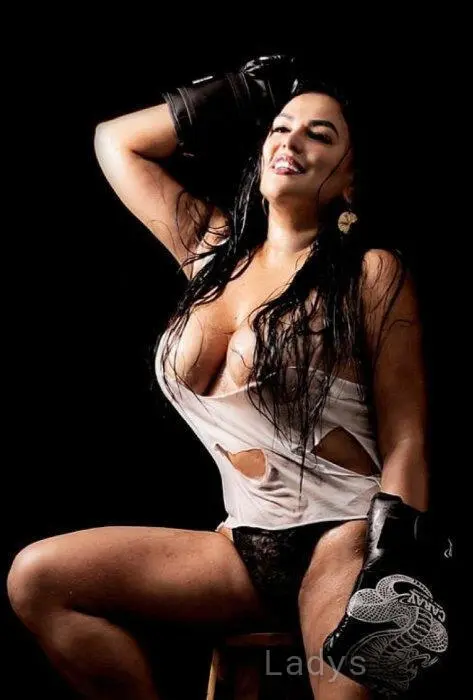 Luna (29) – Call Girl & Independent Escort Service in Breda - Gallery Photo 5