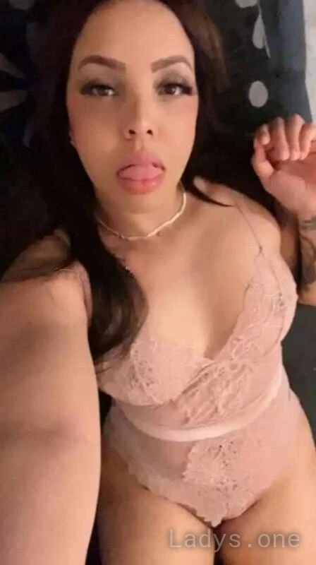 Karen Colombienne (25) – Call Girl & Independent Escort Service in Brest - Gallery Photo 5