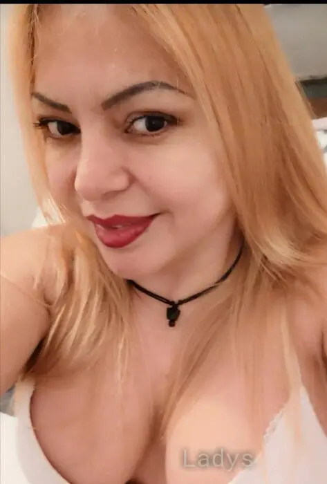Angela (42) – Call Girl & Independent Escort Service in Brest - Gallery Photo 5