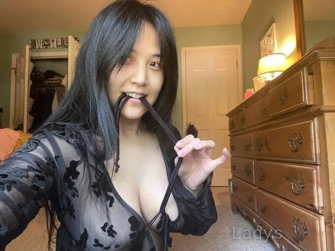 Ariane Dsy (24) – Call Girl & Independent Escort Service in Briançon - Gallery Photo 4