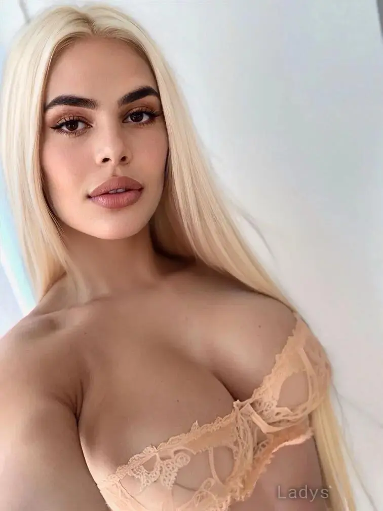Lexy (25) – Call Girl & Independent Escort Service in Brooklyn - Gallery Photo 3