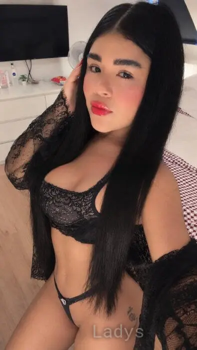 Kim (22) – Call Girl & Independent Escort Service in Brussels - Gallery Photo 2