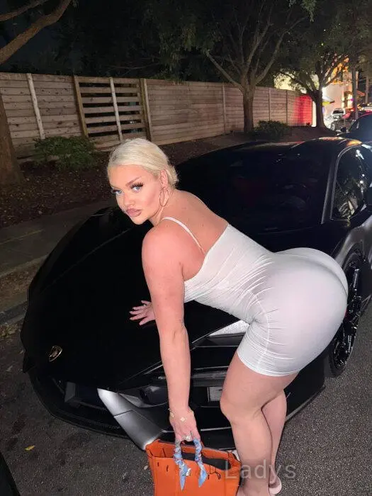 Selena Mae (26) – Call Girl & Independent Escort Service in Brussels - Gallery Photo 3