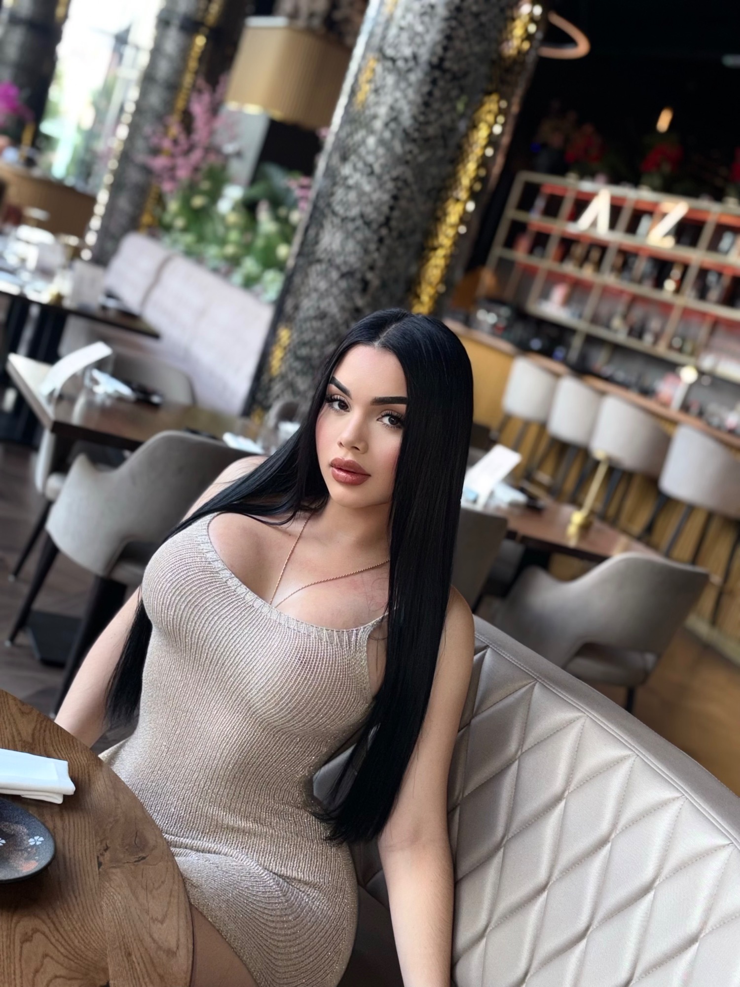 Megan (18) – Call Girl & Independent Escort Service in Budapest - Gallery Photo 8