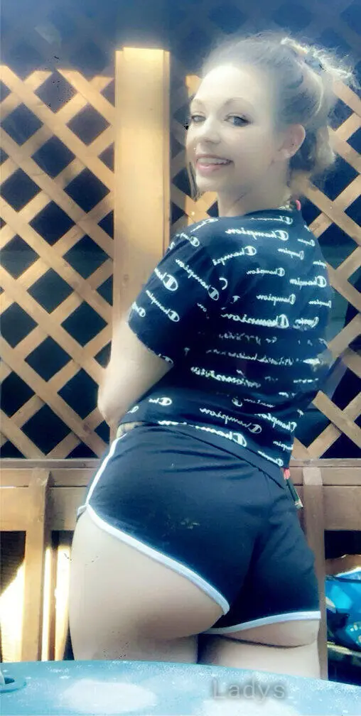 Stella (28) – Call Girl & Independent Escort Service in Buffalo - Gallery Photo 5