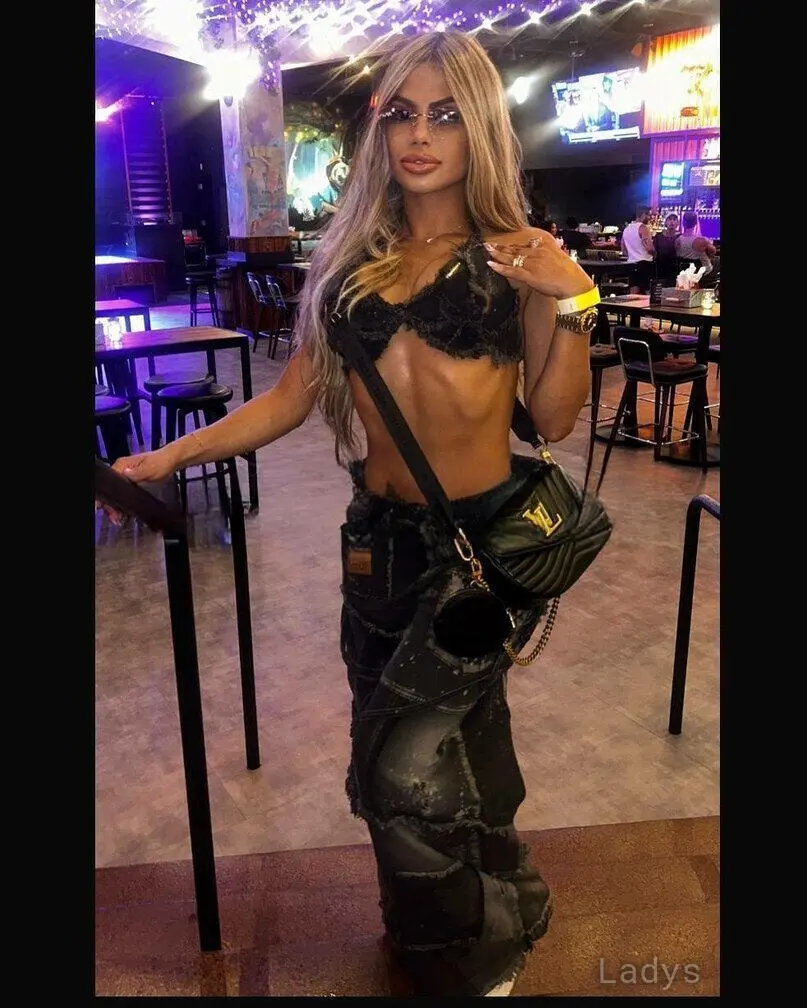 Alexa Fox (25) – Call Girl & Independent Escort Service in Buffalo - Gallery Photo 4
