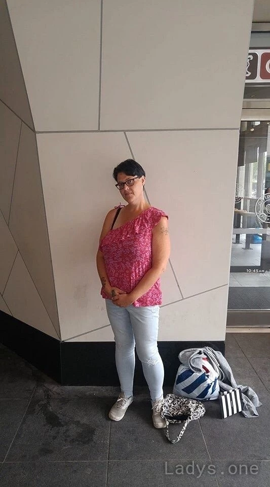 Ashley (30) – Call Girl & Independent Escort Service in Burlington - Gallery Photo 3