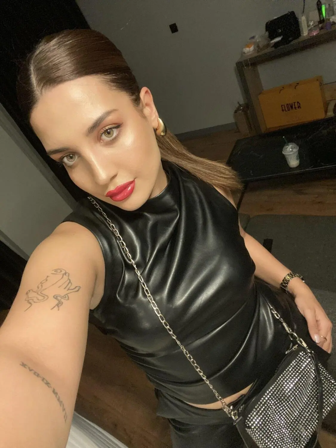 Eda (24) – Call Girl & Independent Escort Service in Bursa - Gallery Photo 2