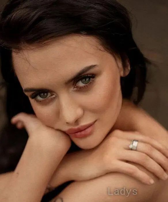 Mia (24) – Call Girl & Independent Escort Service in Bursa - Gallery Photo 5