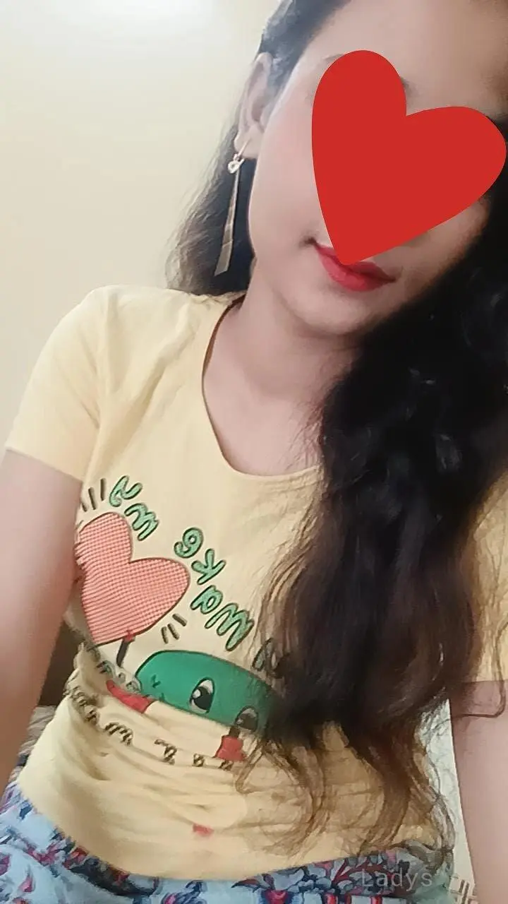 Disha (23) – Call Girl & Independent Escort Service in Butwāl - Gallery Photo 2