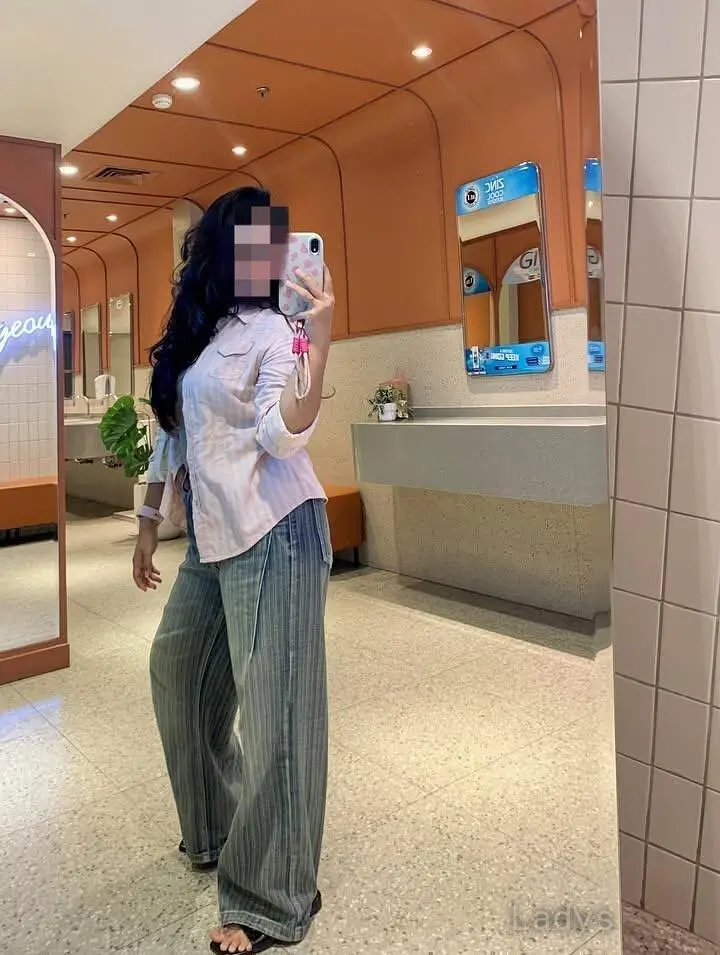 Suniya (22) – Call Girl & Independent Escort Service in Butwāl - Gallery Photo 3