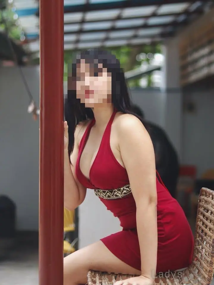 Mena (22) – Call Girl & Independent Escort Service in Butwāl - Gallery Photo 3
