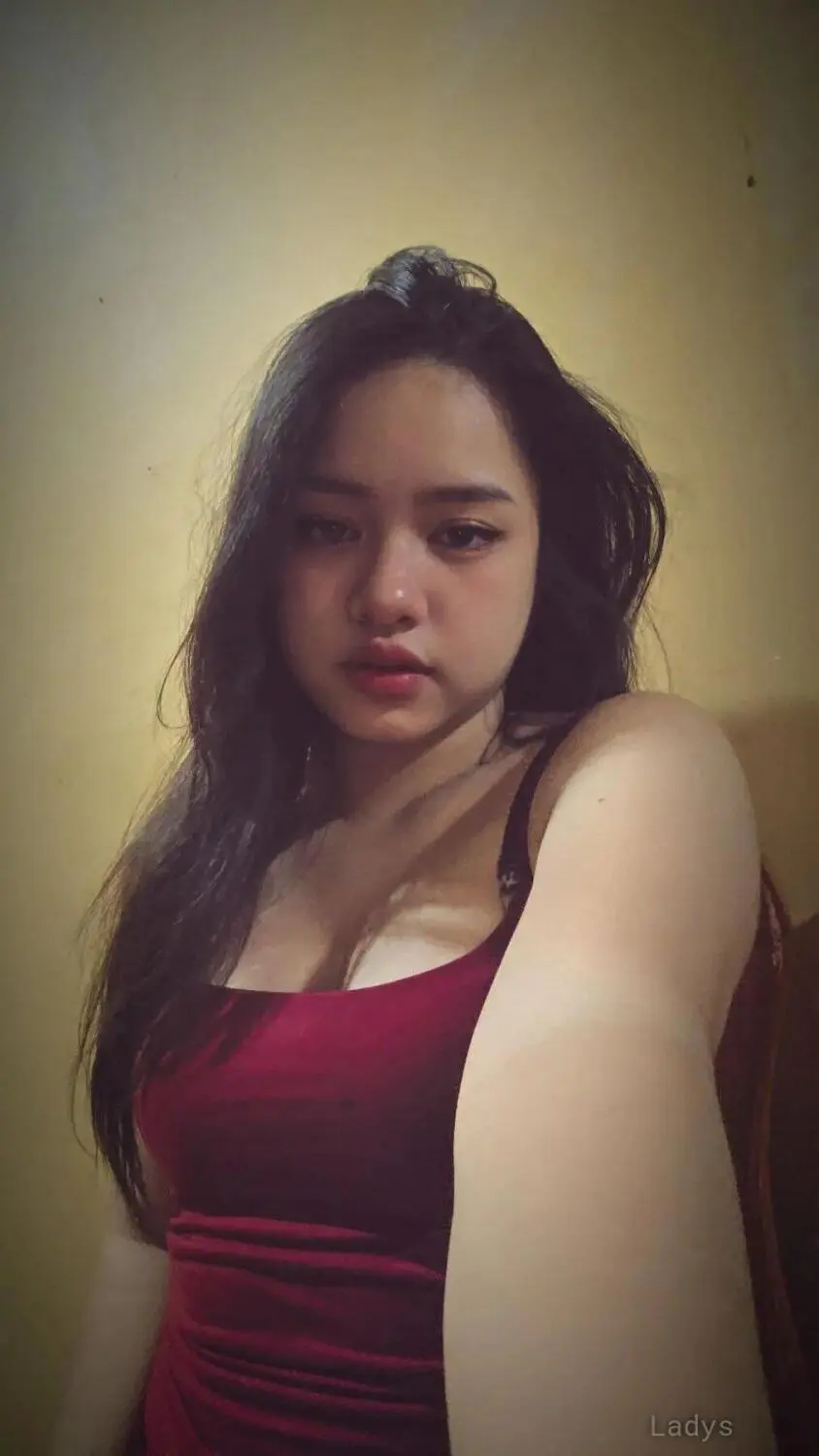 Kriti (22) – Call Girl & Independent Escort Service in Butwāl - Gallery Photo 2