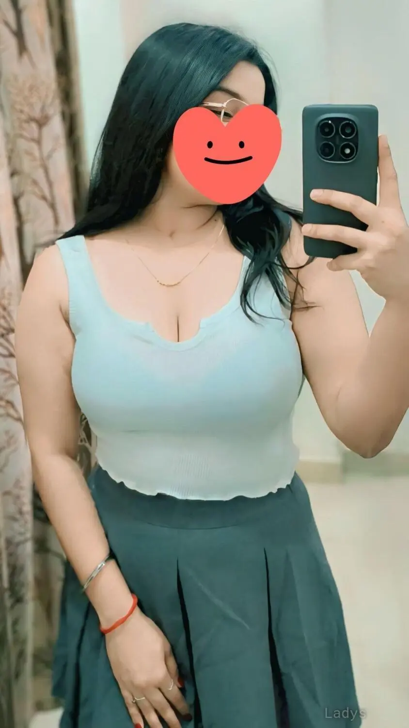 Hanna (21) – Call Girl & Independent Escort Service in Butwāl - Gallery Photo 2