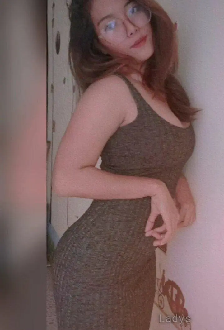 Asmita (26) – Call Girl & Independent Escort Service in Butwāl - Gallery Photo 3