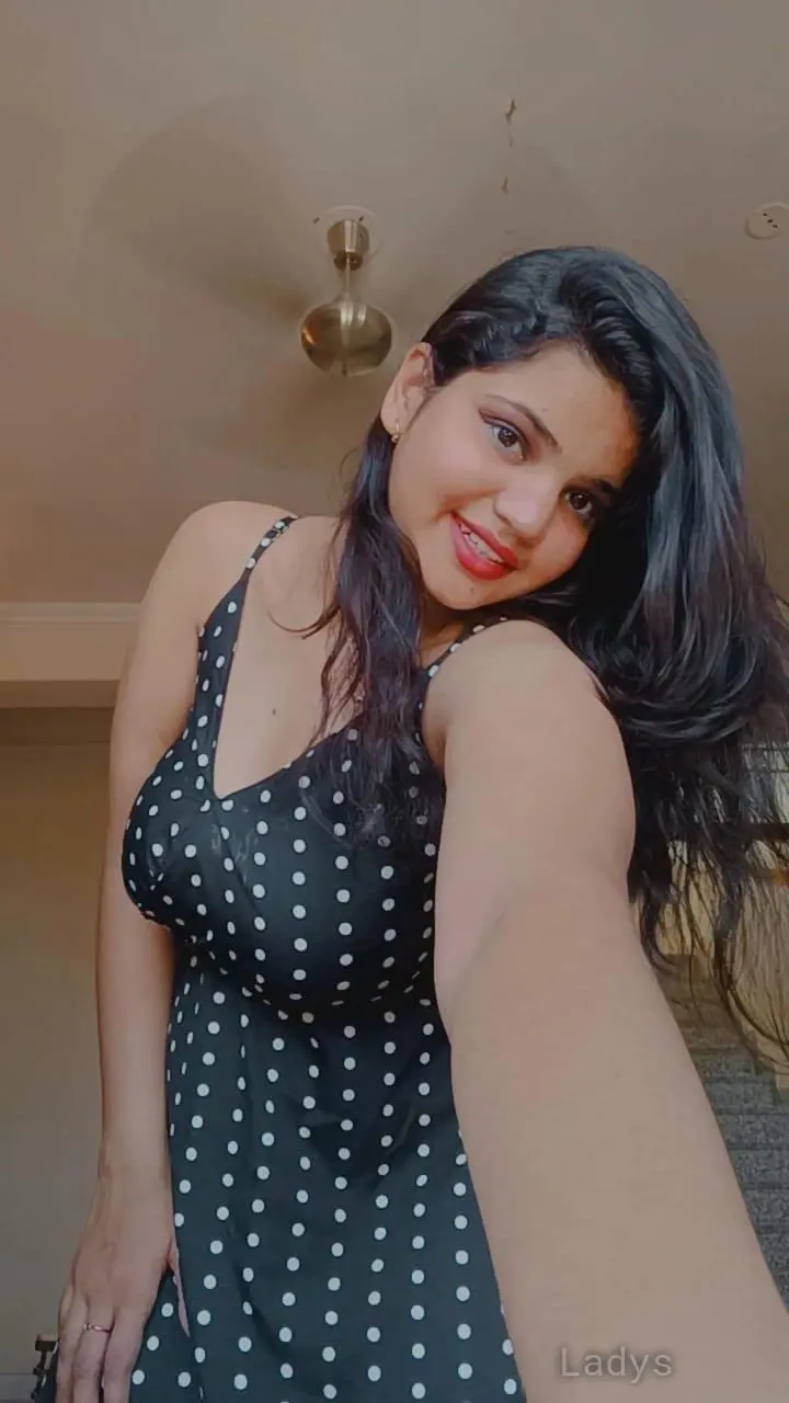Afreen (22) – Call Girl & Independent Escort Service in Butwāl - Gallery Photo 3