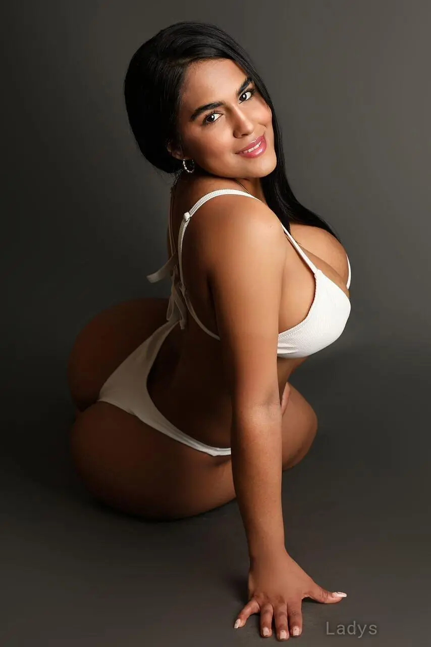 Xena (28) – Call Girl & Independent Escort Service in Cadiz - Gallery Photo 3