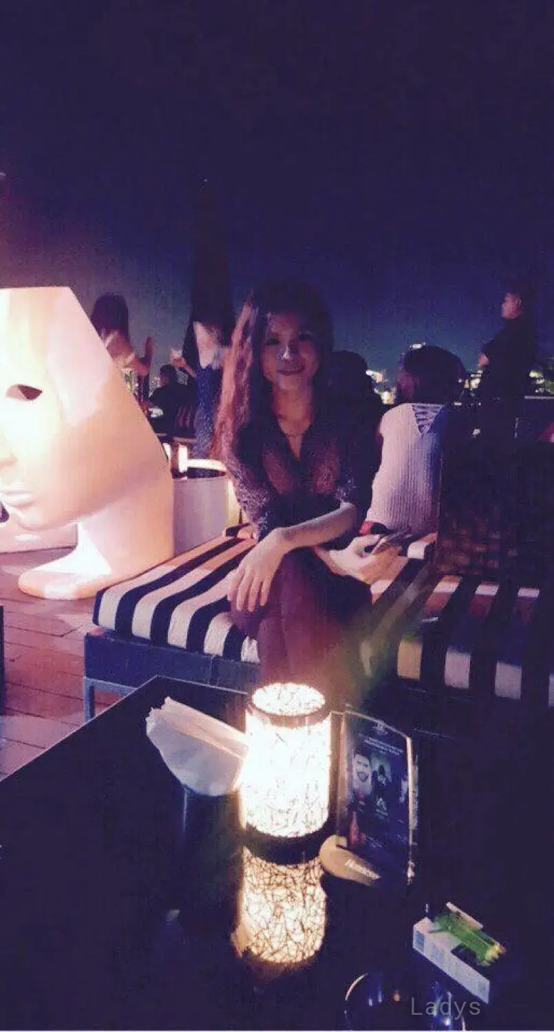 Emily (23) – Call Girl & Independent Escort Service in Cần Thơ - Gallery Photo 3