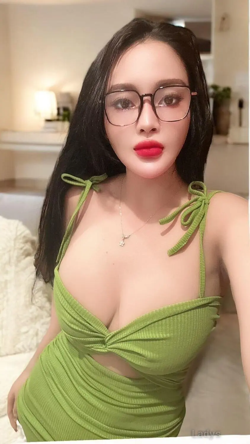 Diana (25) – Call Girl & Independent Escort Service in Cần Thơ - Gallery Photo 5