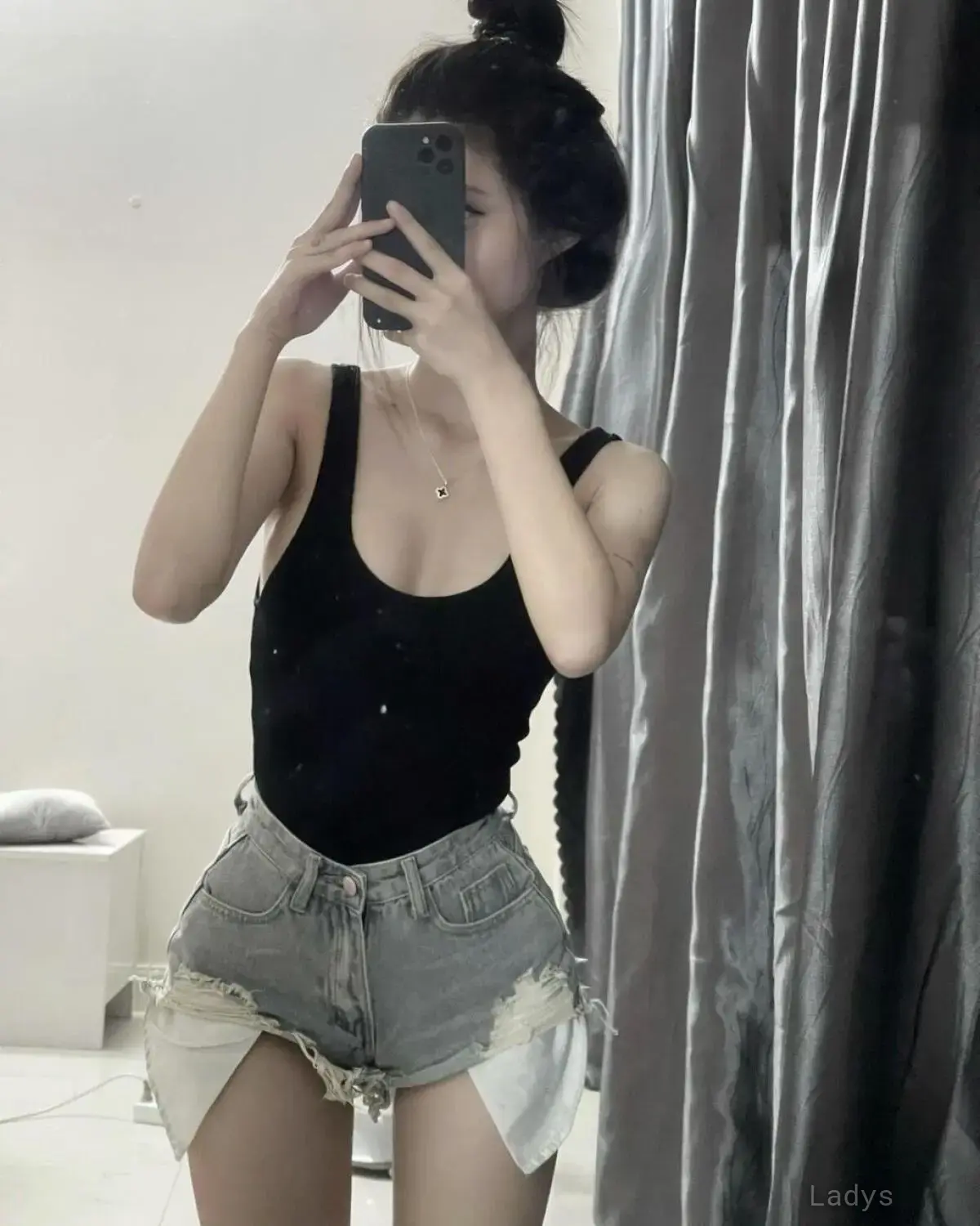 Eli (22) – Call Girl & Independent Escort Service in Cần Thơ - Gallery Photo 3