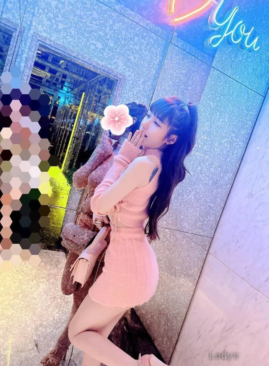 Miemie (22) – Call Girl & Independent Escort Service in Cần Thơ - Gallery Photo 4