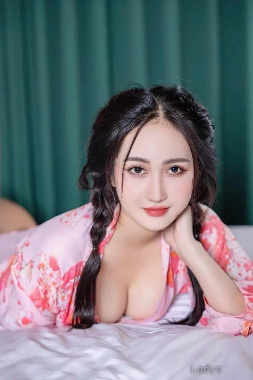 Angela (20) – Call Girl & Independent Escort Service in Cần Thơ - Gallery Photo 3