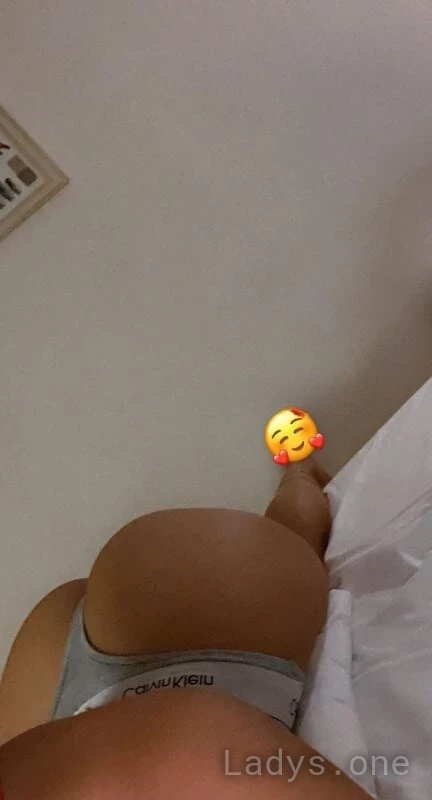Jasmine (23) – Call Girl & Independent Escort Service in Caen - Gallery Photo 2